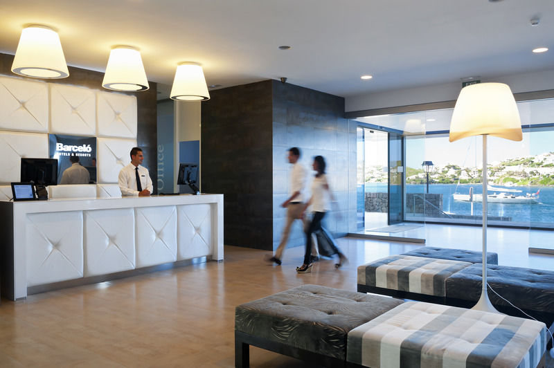 Barcelo Hamilton Menorca - Adults Only Hotel Es Castell  Exterior photo